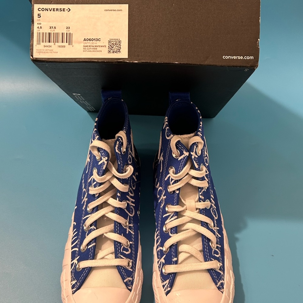 Chuck Taylor Converse Blue and White Unisex Sneakers Kid’s Size 5 NWB - Picture 8 of 11